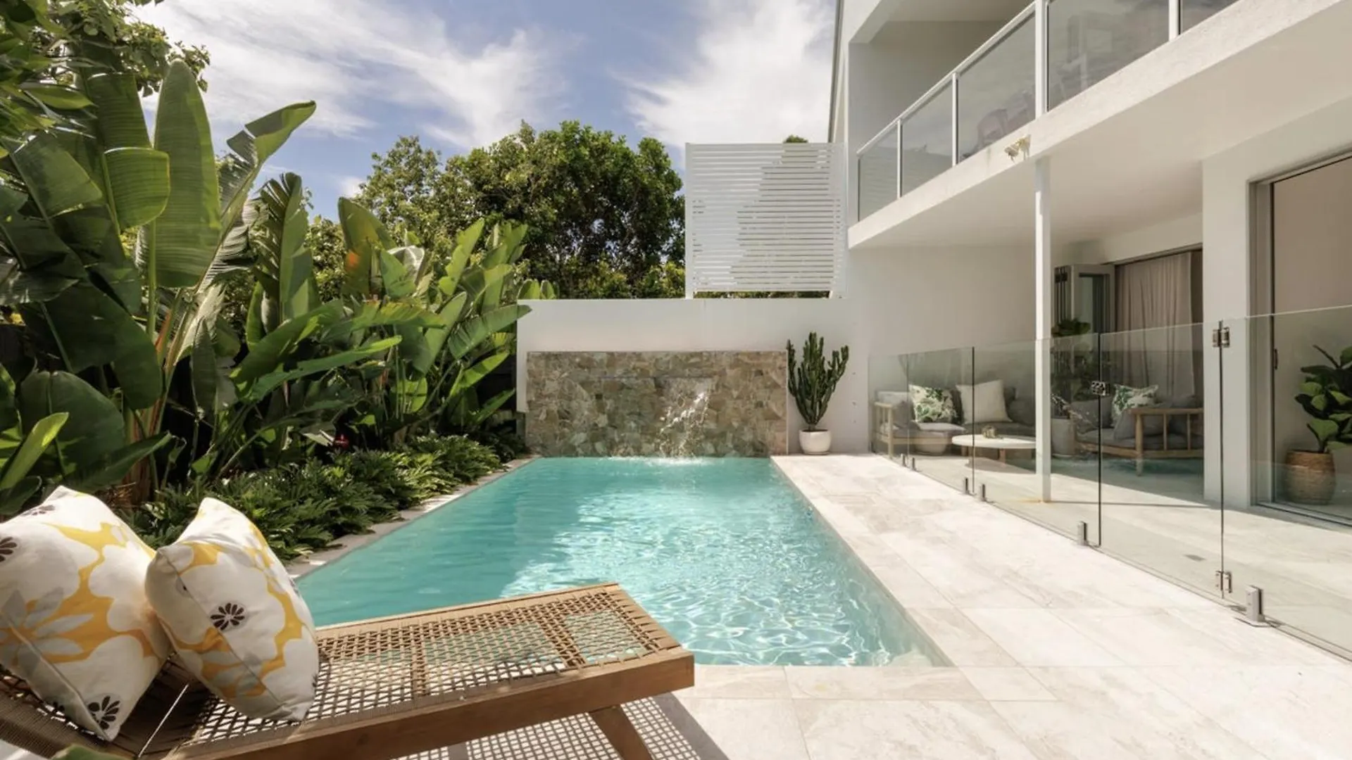 Stylish Noosa Home, Steps To The Beach! Sunshine Beach 0*,  Australia