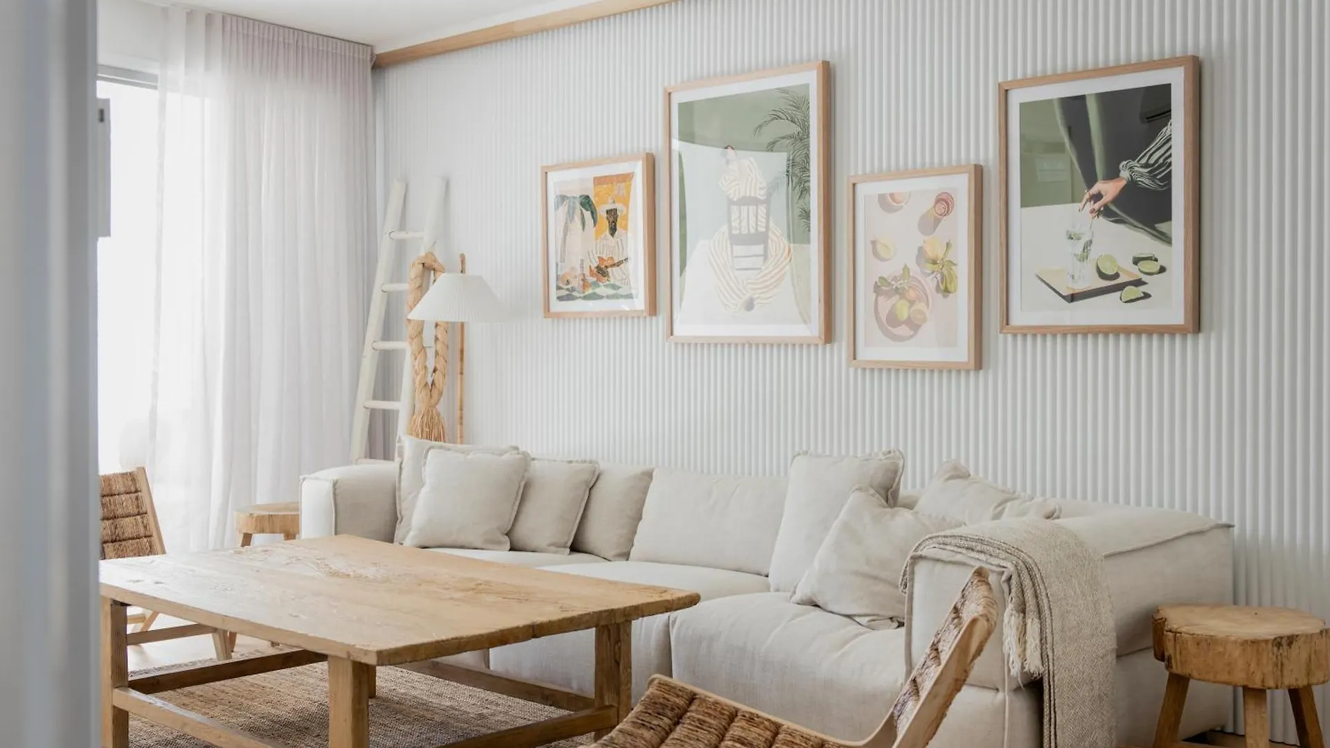 Dom wakacyjny Stylish Noosa Home, Steps To The Beach! Sunshine Beach Australia